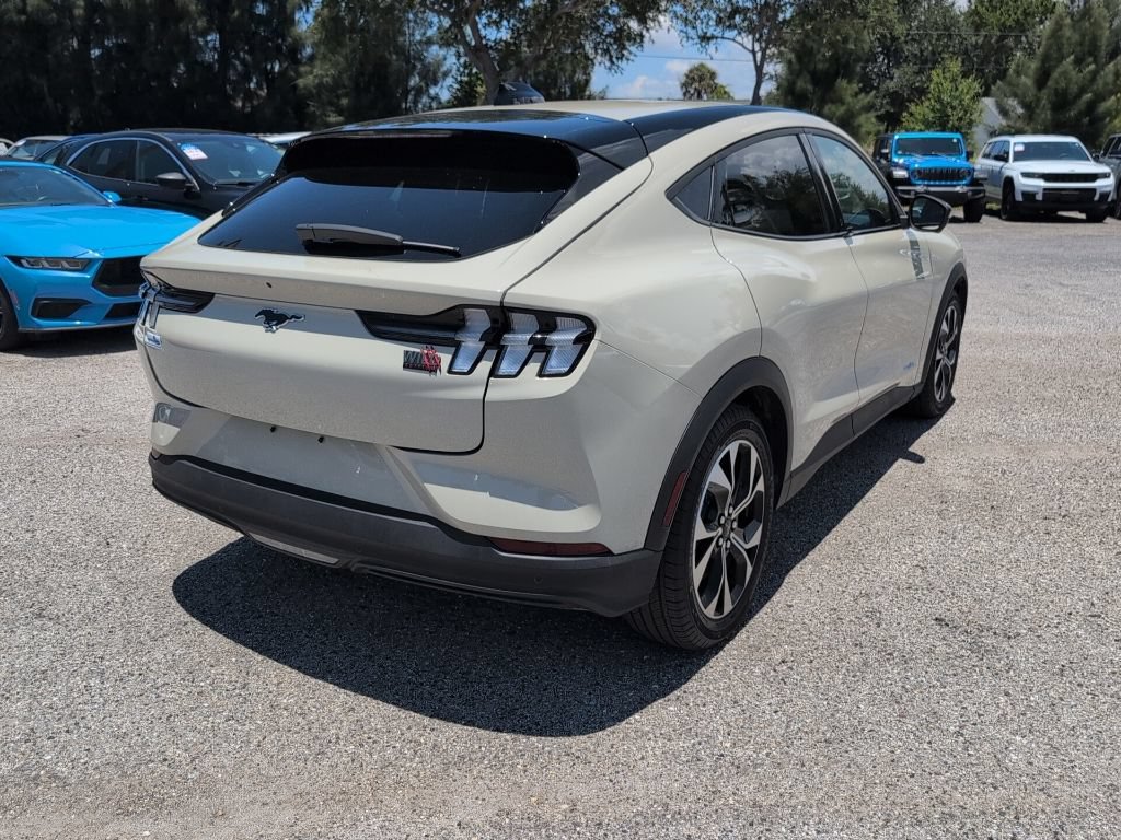 Certified 2025 Ford Mustang Mach-E Select w/ Comfort Package Lite AWD/4WD image 3