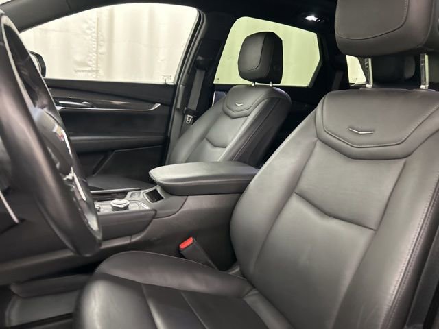 Used 2024 Cadillac XT5 Sportv w/ Technology Package image 9