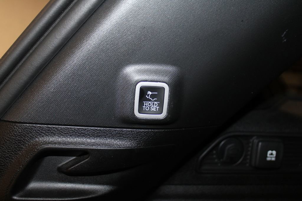 Used 2024 Jeep Grand Cherokee Limited 4xe image 37