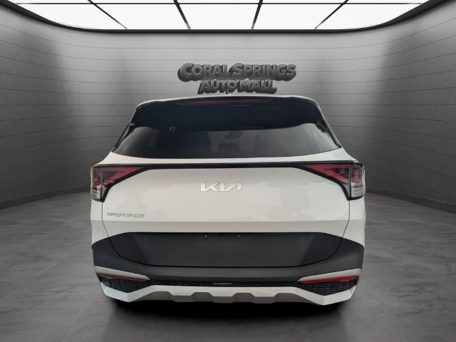 Certified 2025 Kia Sportage EX FWD image 6