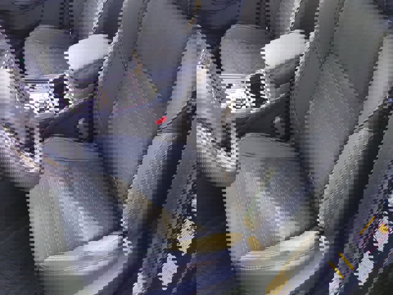 Used 2024 Mitsubishi Outlander SE image 17