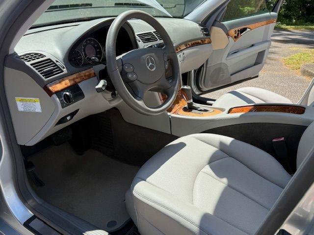 Used 2007 Mercedes-Benz E 350 Sedan image 31