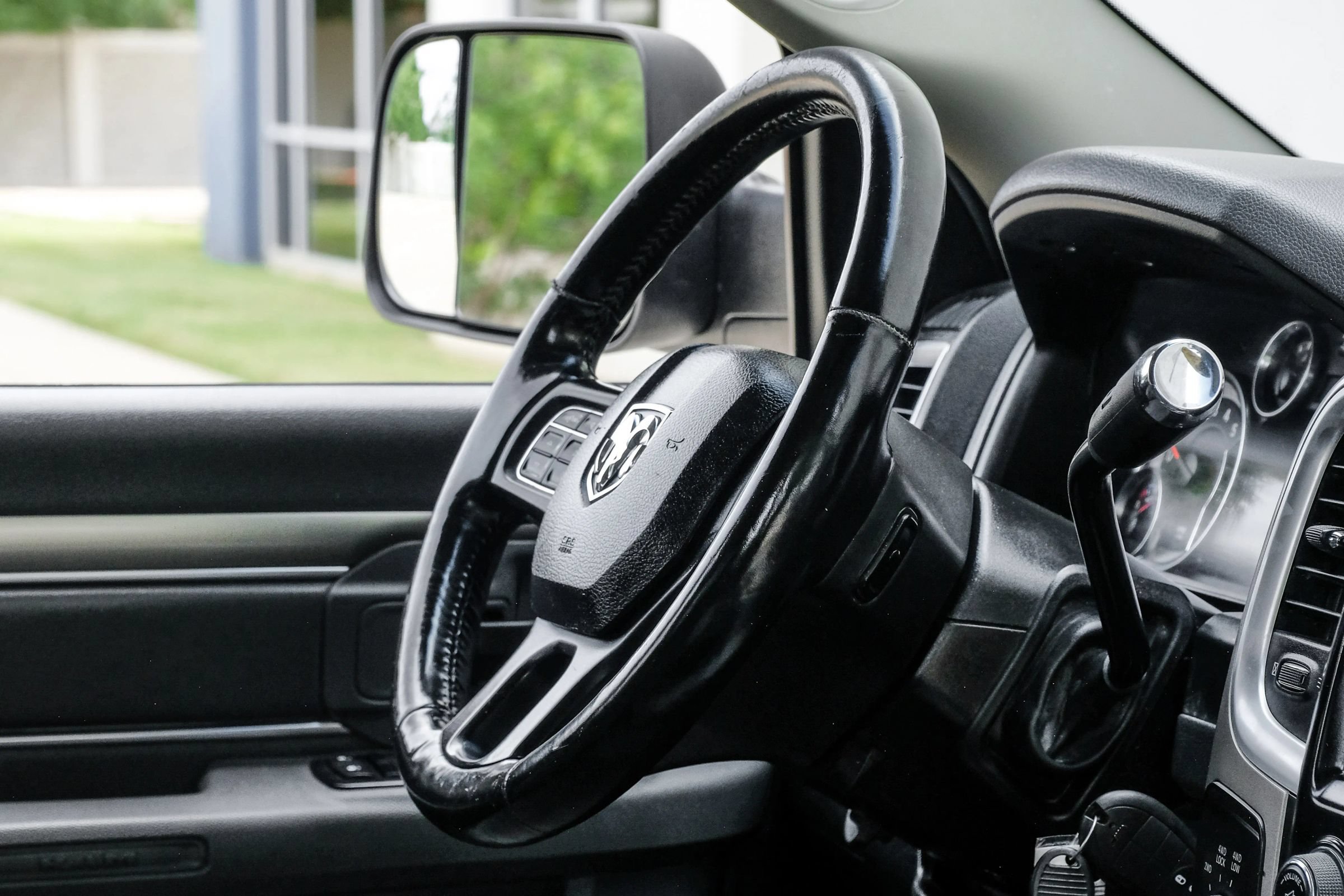 Used 2015 RAM 3500 Big Horn AWD/4WD image 20
