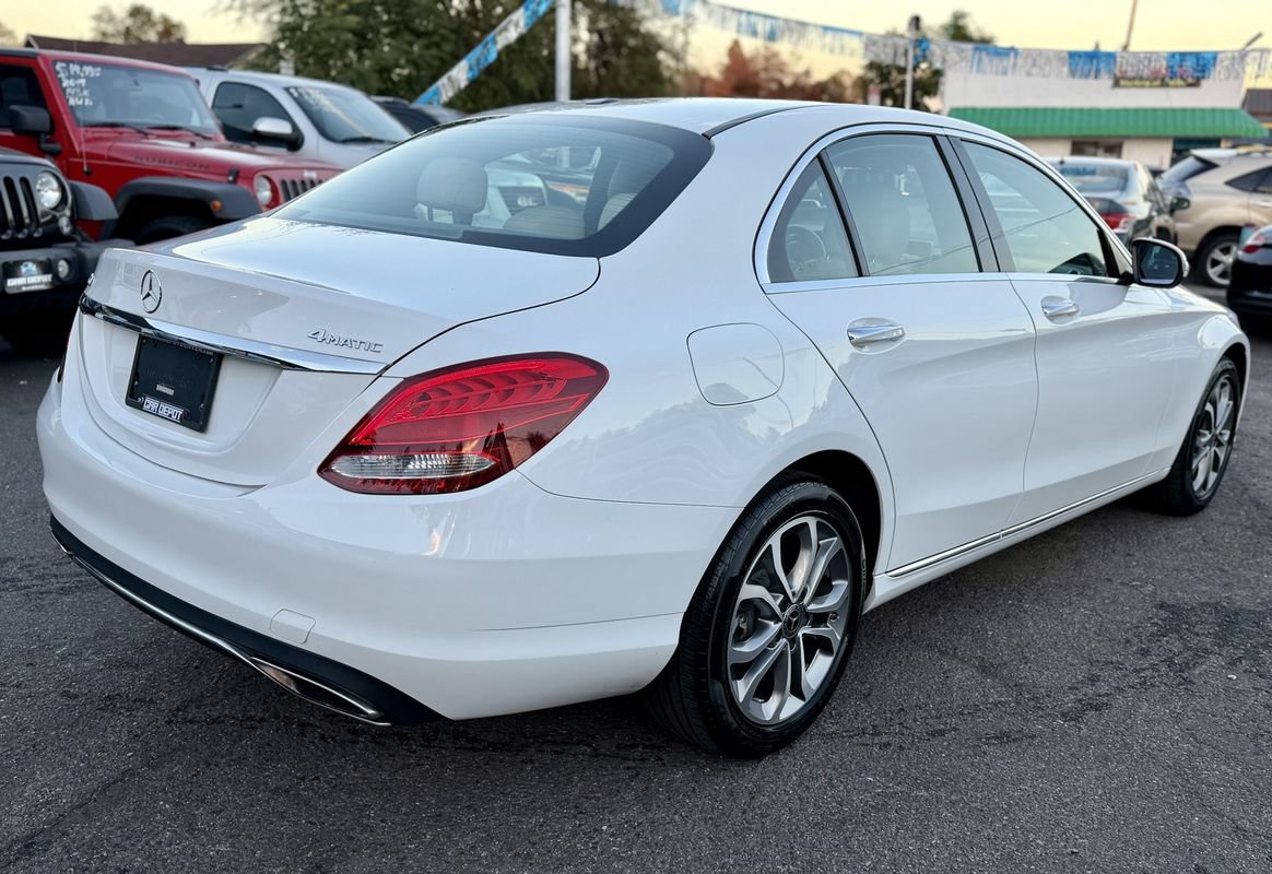 Used 2018 Mercedes-Benz C 300 4MATIC Sedan image 3