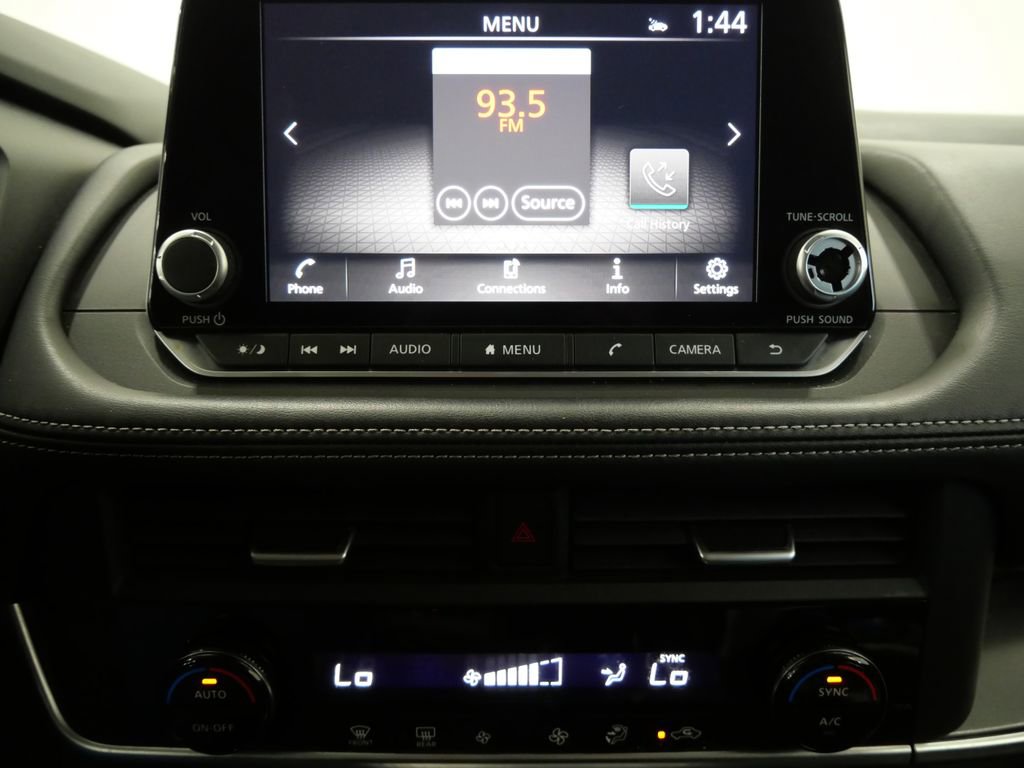 Used 2024 Nissan Rogue SV AWD/4WD image 19