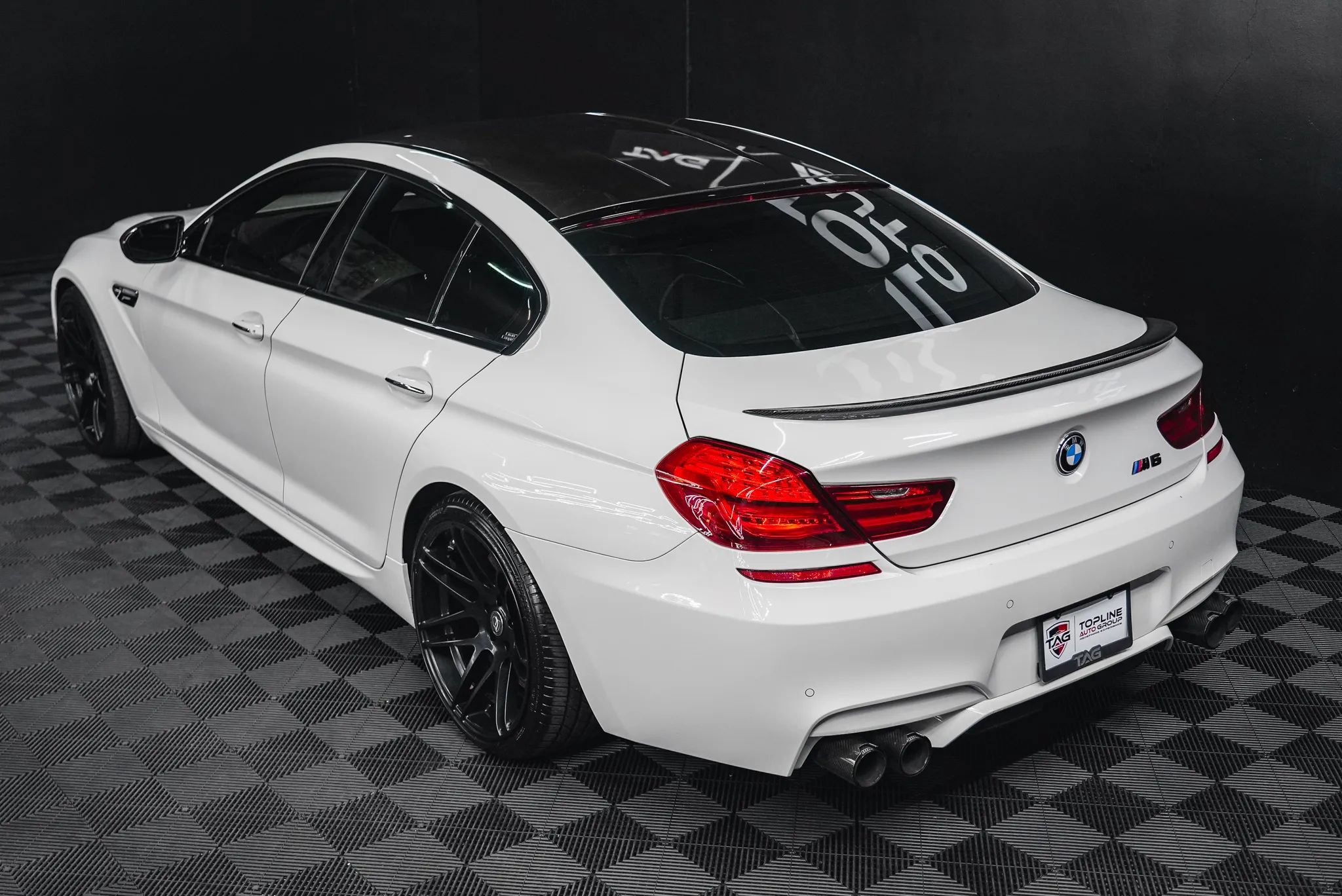 Used 2016 BMW M6 Gran Coupe w/ Executive Package RWD image 34