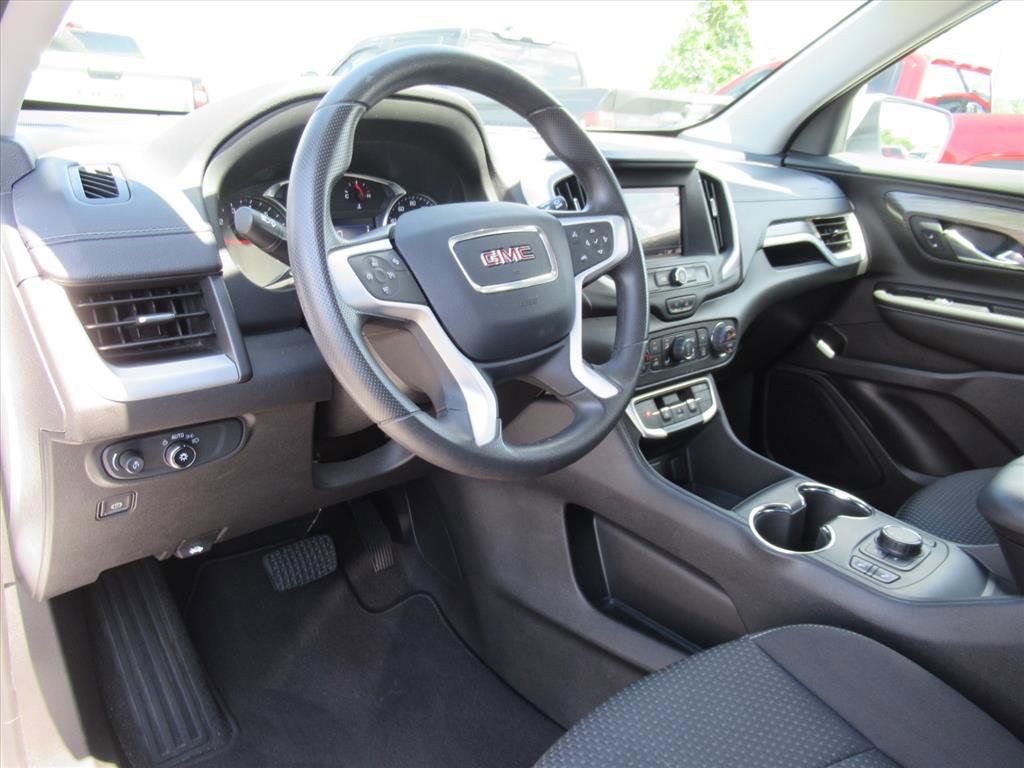 Used 2023 GMC Terrain SLE w/ Driver Convenience Package FWD image 16