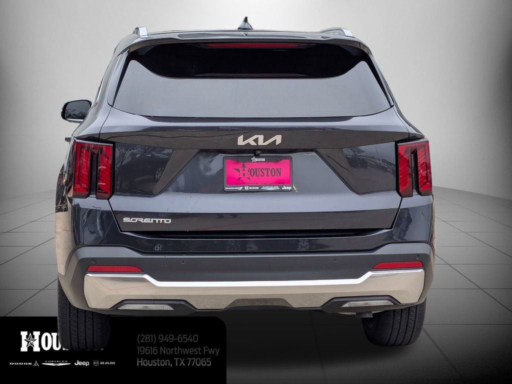 Used 2025 Kia Sorento SX image 4