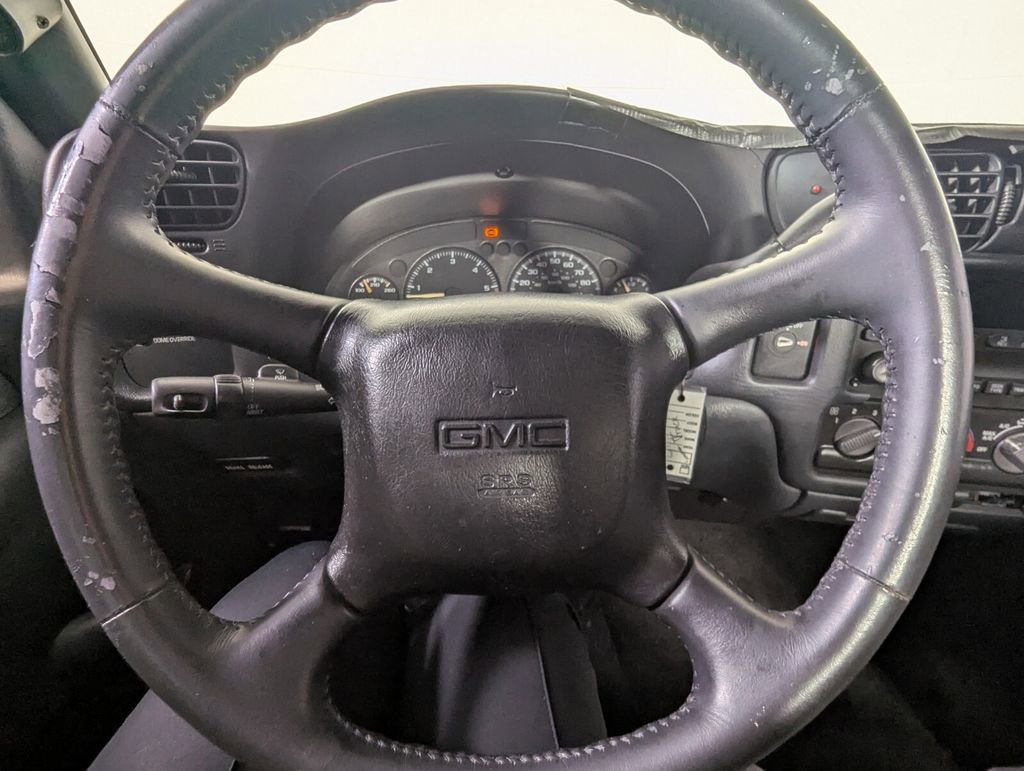 Used 2002 GMC Sonoma SLS w/ Marketing Option Pkg image 17