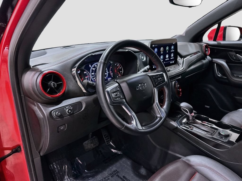Certified 2024 Chevrolet Blazer RS w/ Driver Confidence II Package FWD image 9
