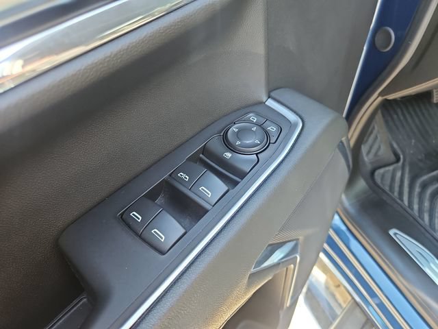 Used 2024 Chevrolet Silverado 1500 LT AWD/4WD image 12