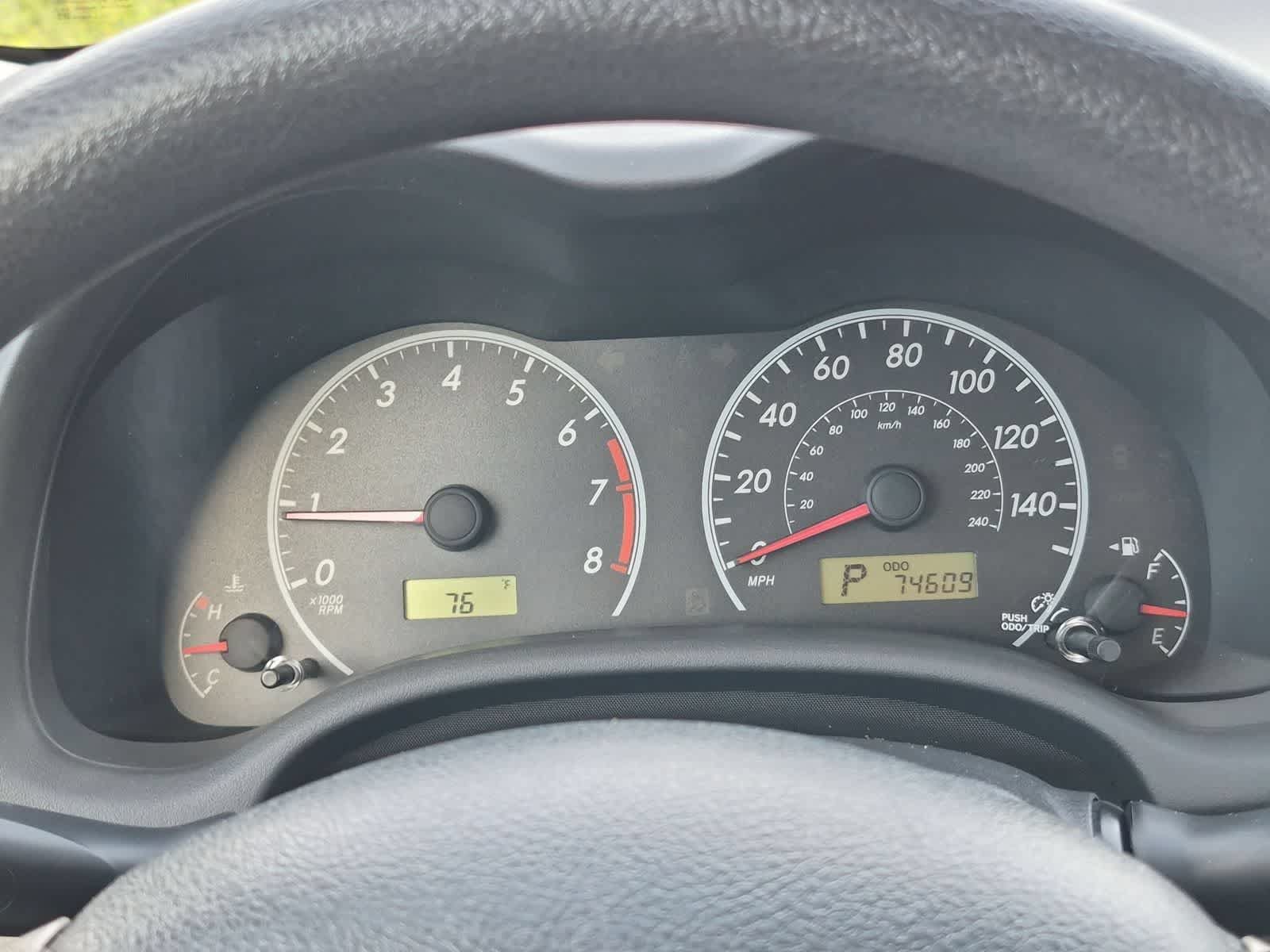 Used 2013 Toyota Corolla LE FWD image 32