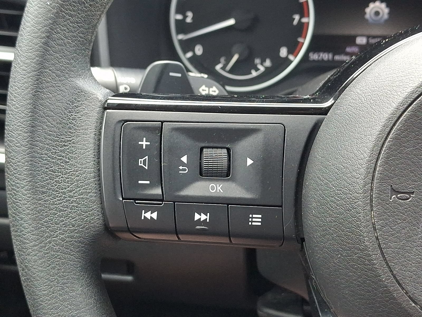 Used 2021 Nissan Rogue SV AWD/4WD image 21
