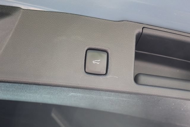 Used 2025 Ford Escape ST-Line w/ Tech Pack #1 AWD/4WD image 6
