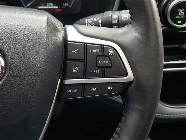 Used 2024 Toyota Highlander Platinum image 23