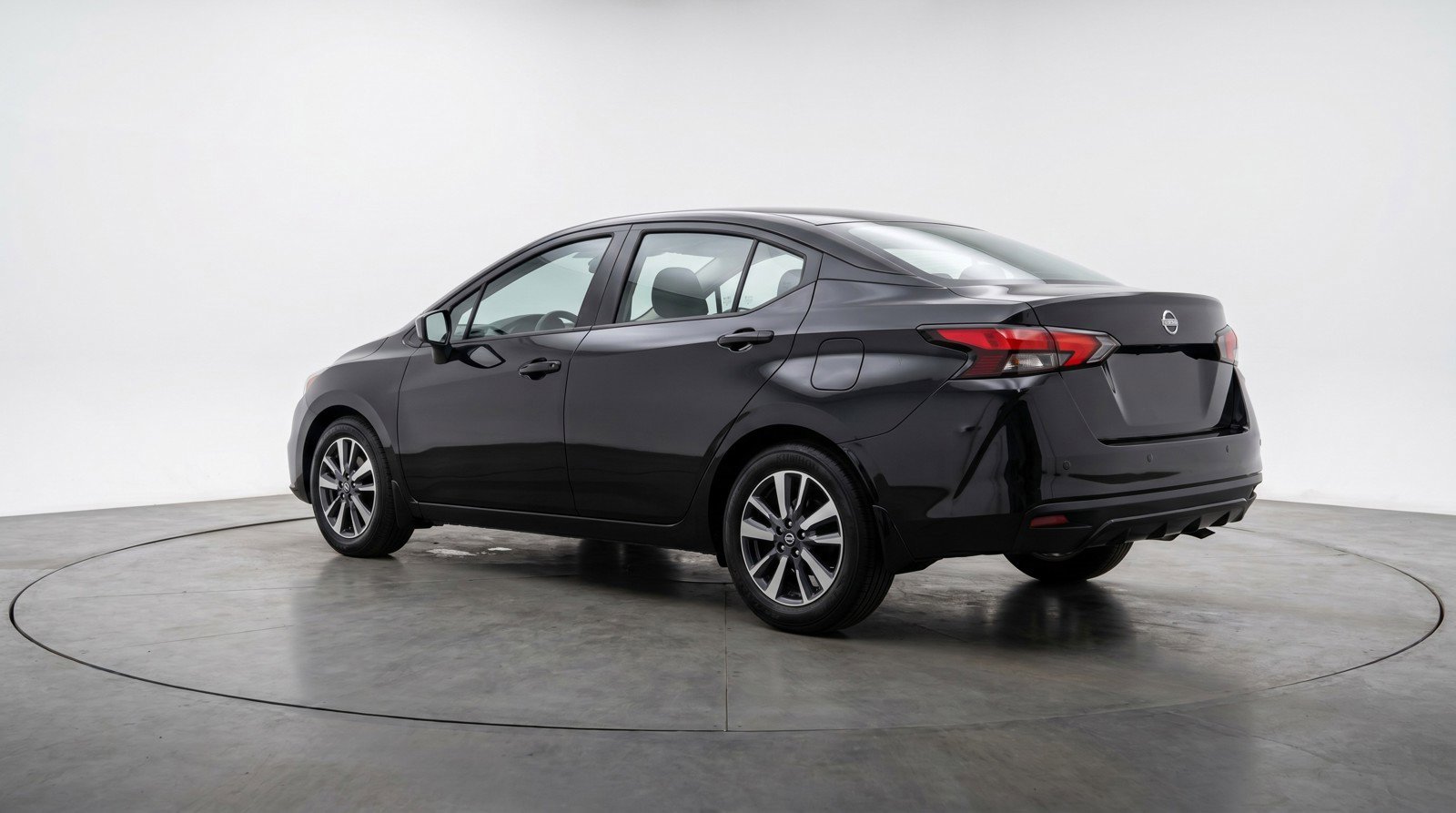 Used 2025 Nissan Versa SV FWD image 6