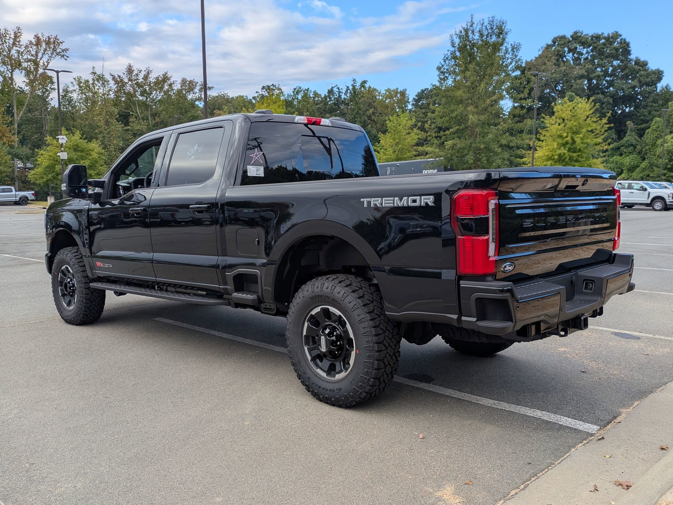 New 2026 Ford F250 Platinum w/ Tremor Off-Road Package image 6