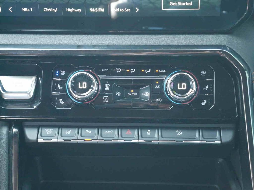 Used 2024 GMC Sierra 3500 AT4 w/ AT4 Premium Plus Package image 8