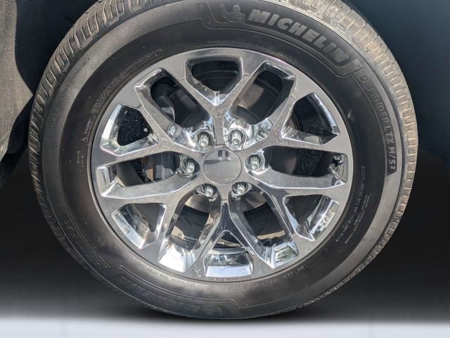 Used 2022 Chevrolet Silverado 1500 LT w/ Safety Package AWD/4WD image 11