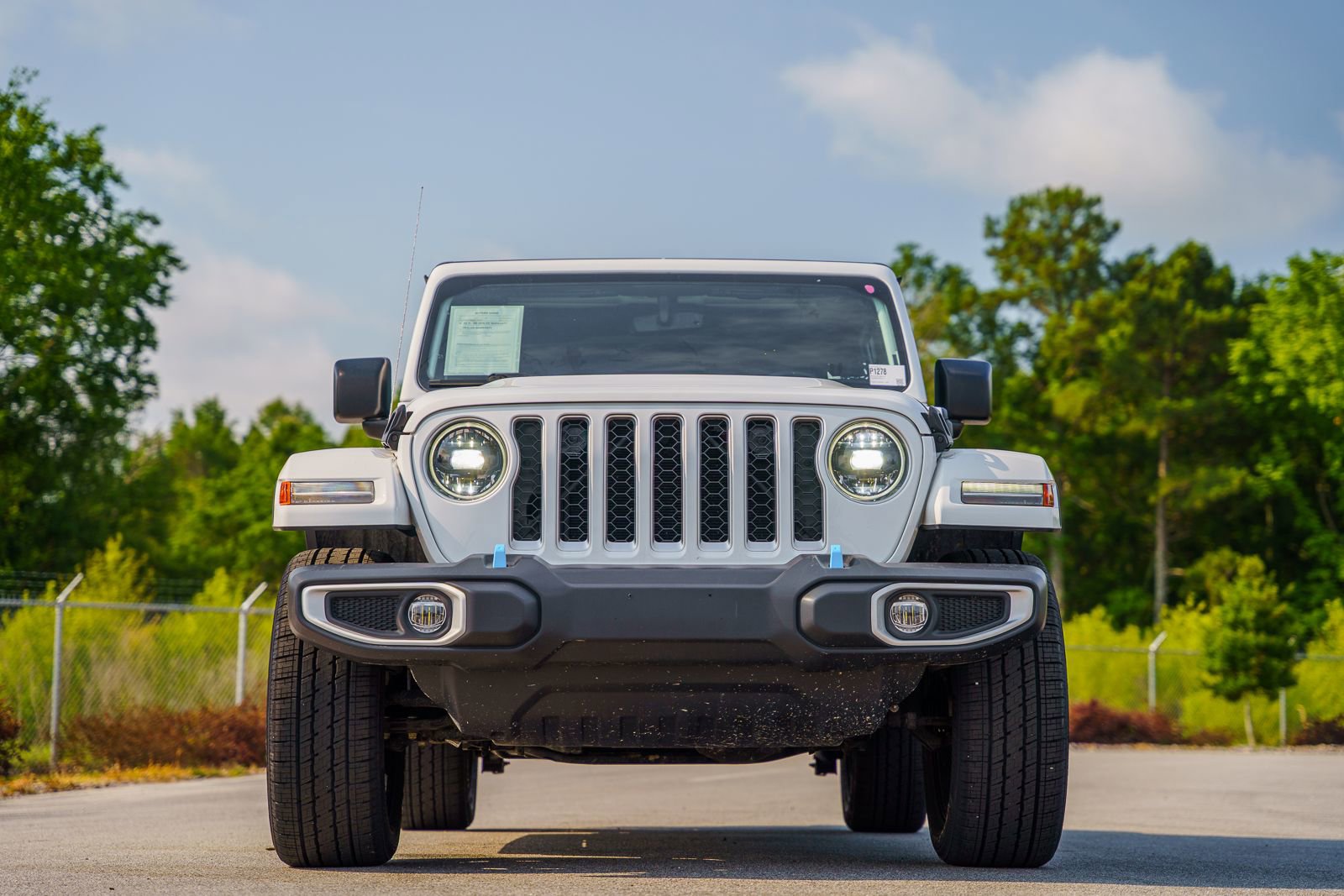 Used 2023 Jeep Wrangler Unlimited Sahara w/ Cold Weather Group AWD/4WD video 2