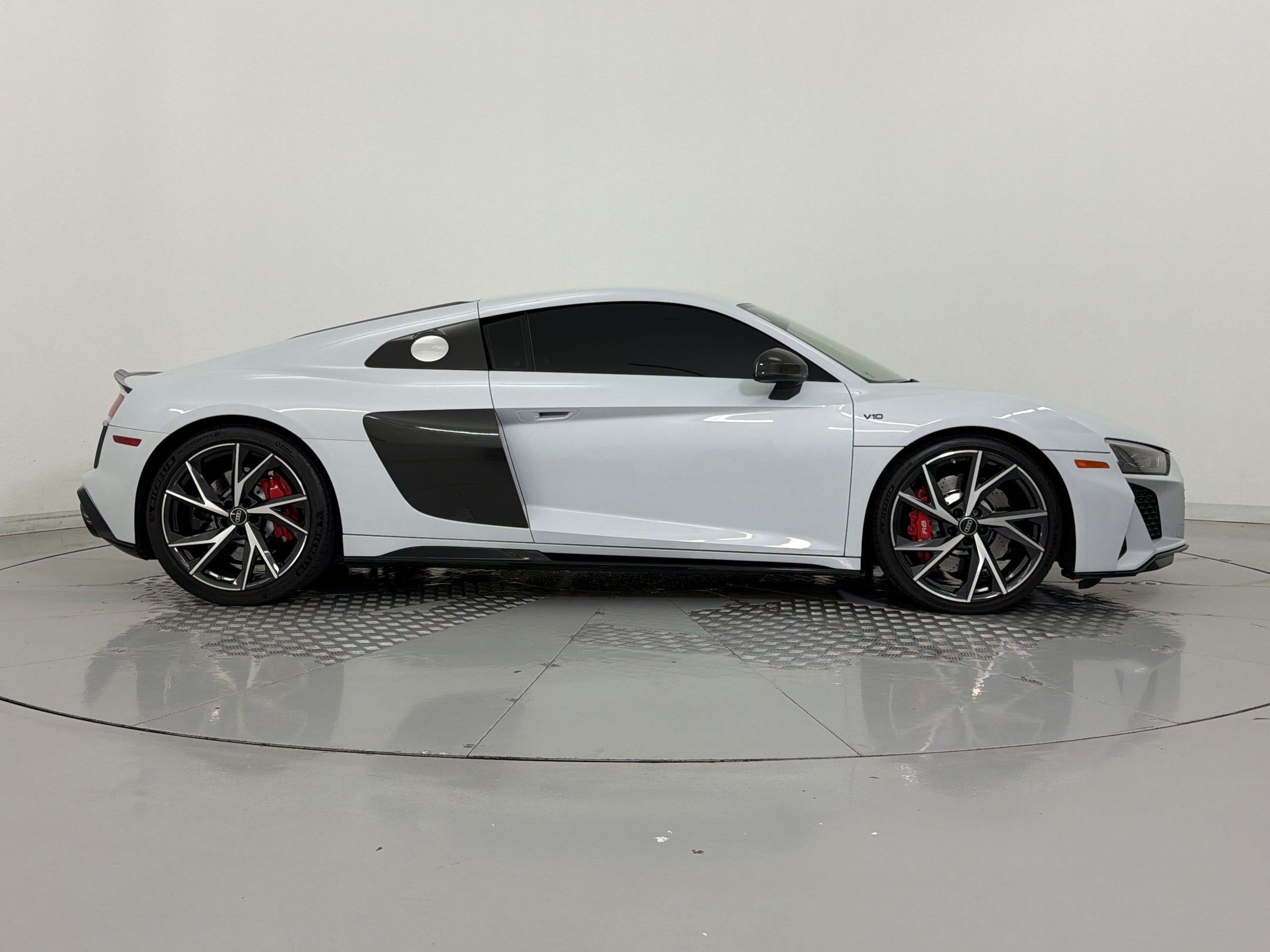 Used 2023 Audi R8 V10 performance RWD image 8