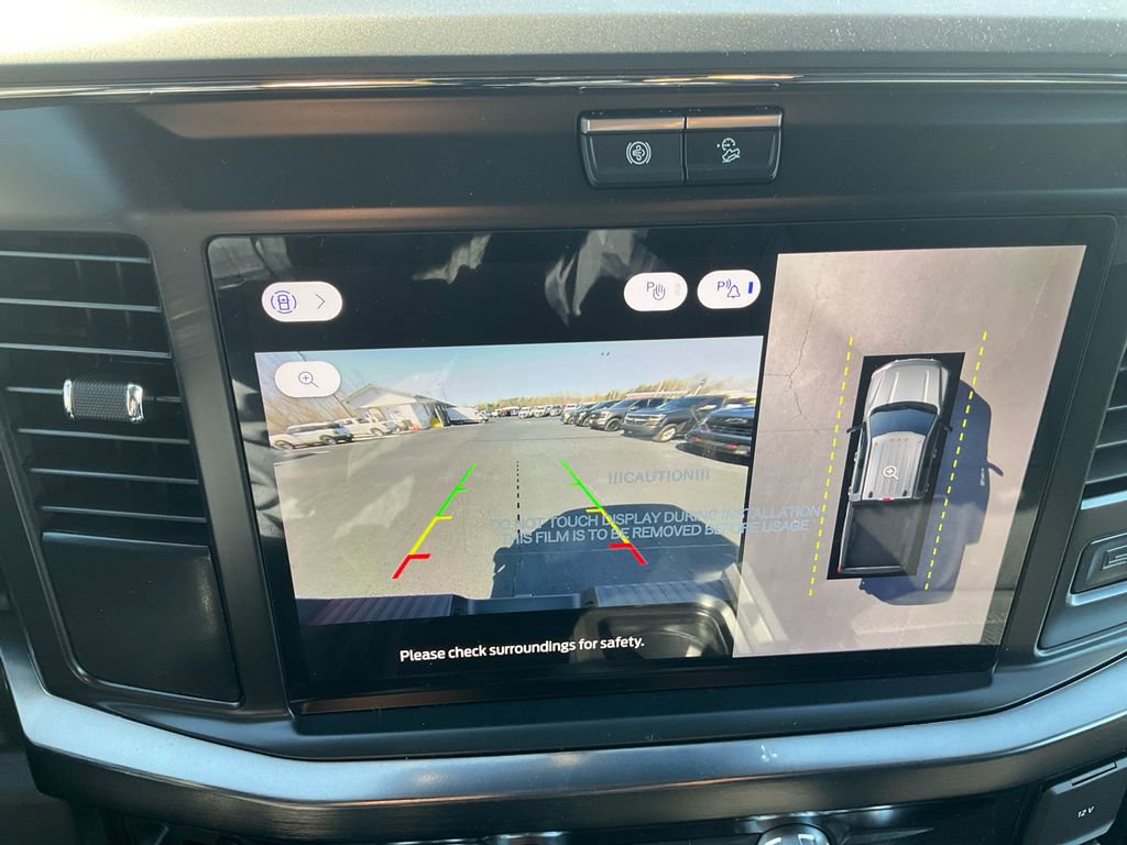 New 2026 Ford F250 Lariat w/ Black Appearance Package image 25