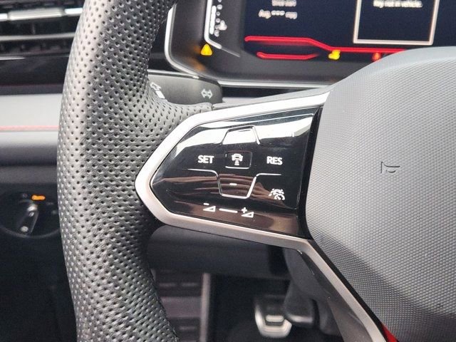 Used 2025 Volkswagen Jetta GLI Autobahn image 29