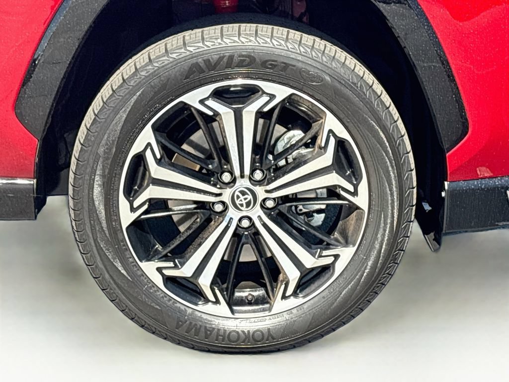 Certified 2025 Toyota RAV4 XSE AWD/4WD image 32