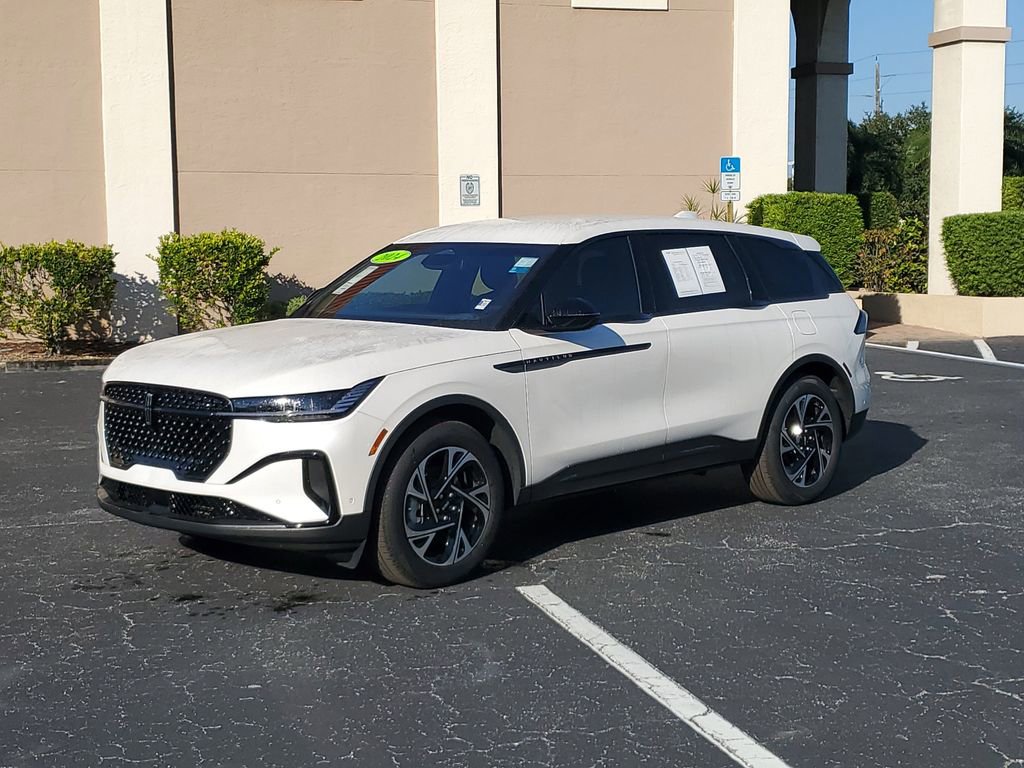 Used 2024 Lincoln Nautilus Premier w/ Jet Appearance Package image 8