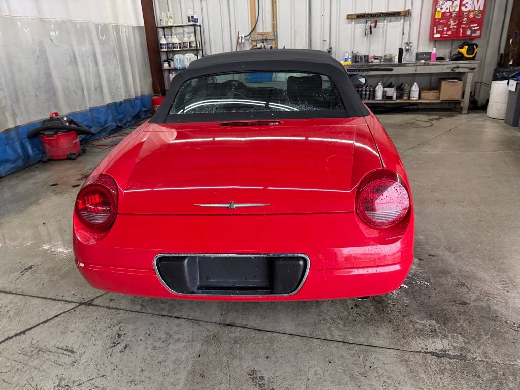 Used 2003 Ford Thunderbird image 2