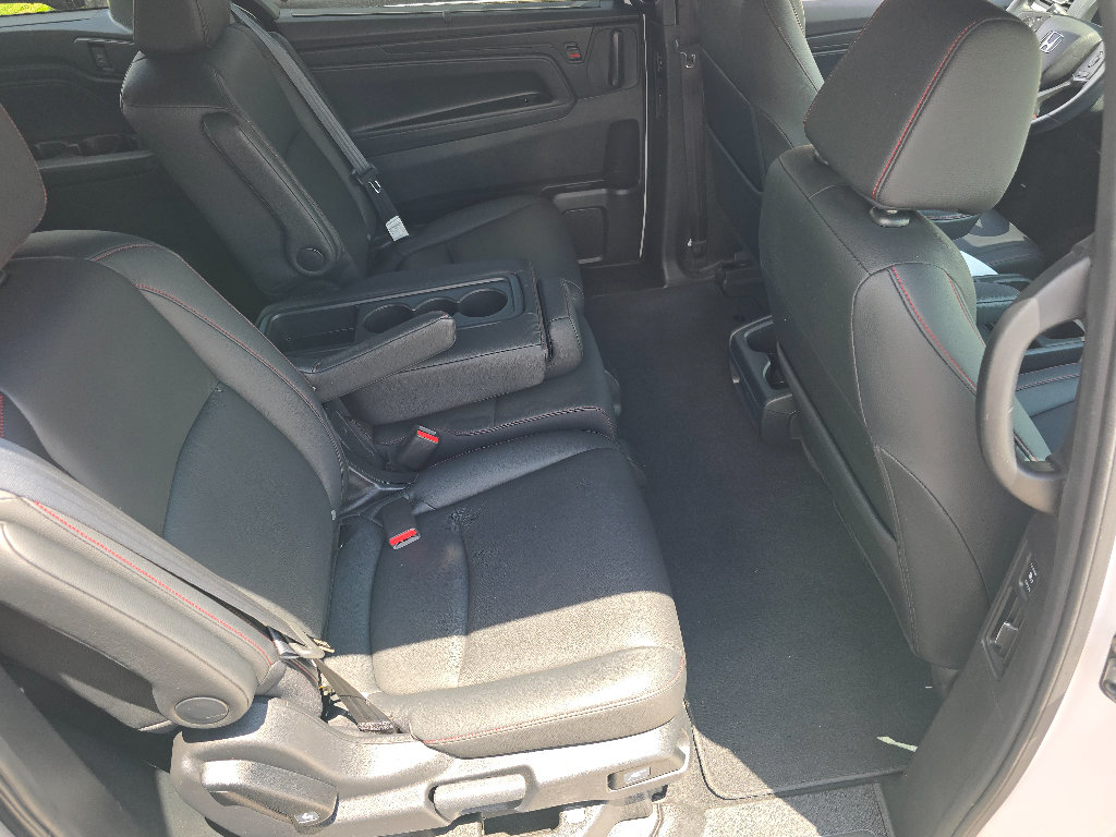 Used 2023 Honda Odyssey Sport image 16