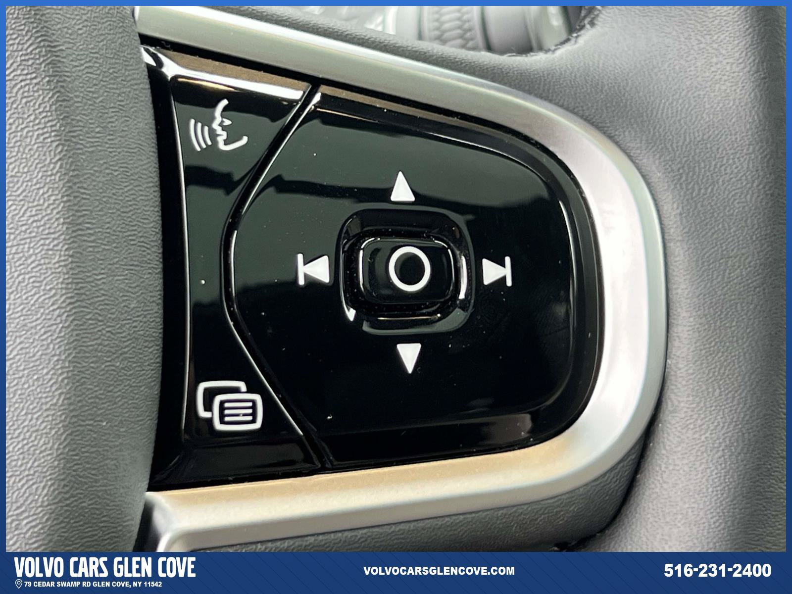 Certified 2025 Volvo XC90 T8 Plus AWD/4WD image 24