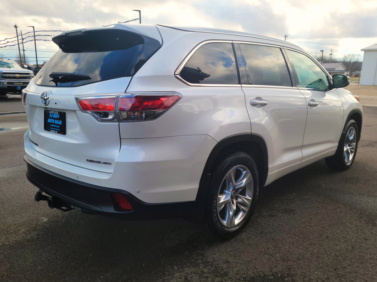 Used 2016 Toyota Highlander Limited image 4