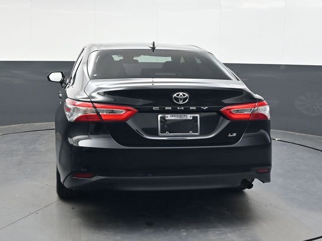 Used 2020 Toyota Camry LE image 5