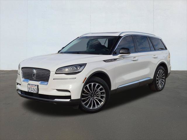 Certified 2023 Lincoln Aviator Reserve AWD/4WD image 1