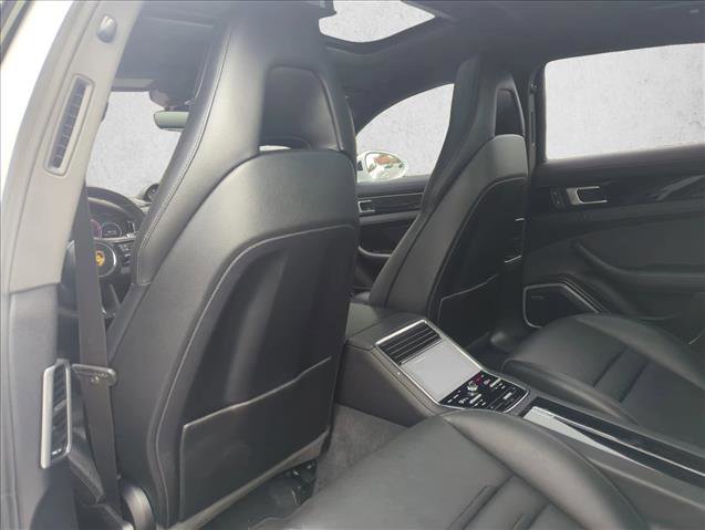 Used 2022 Porsche Panamera 4 w/ Premium Package image 22