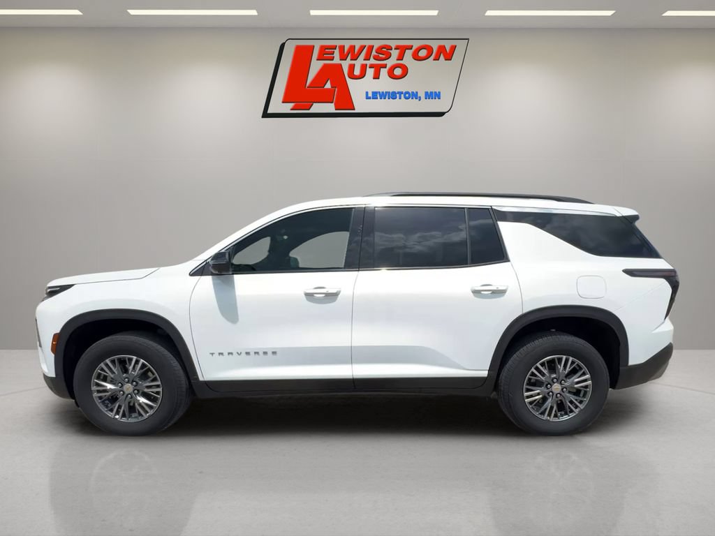 Used 2024 Chevrolet Traverse LT w/ Trailering Package AWD/4WD image 2