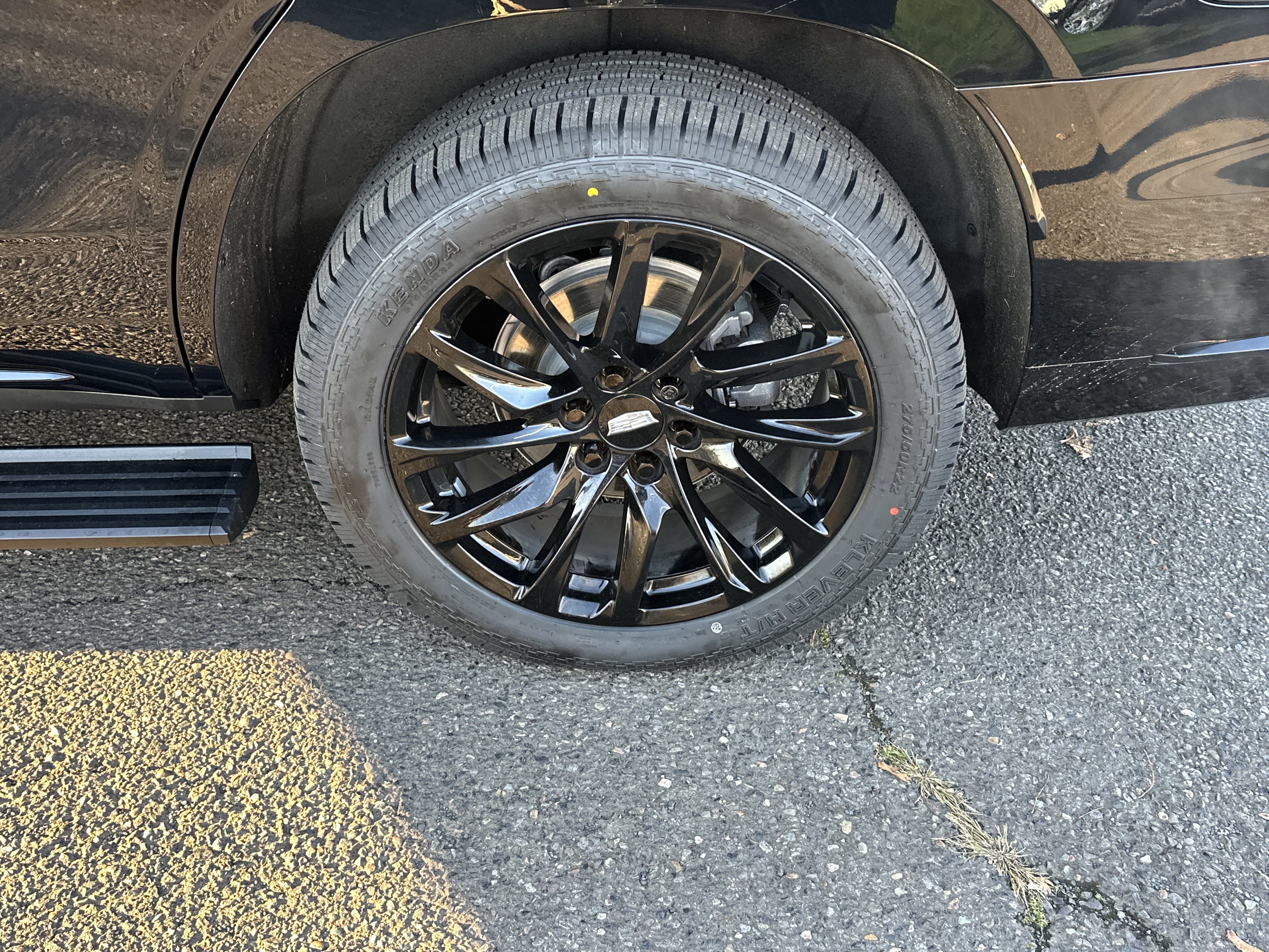 Used 2024 Cadillac Escalade Sport Platinum w/ LPO, ONYX Package image 25