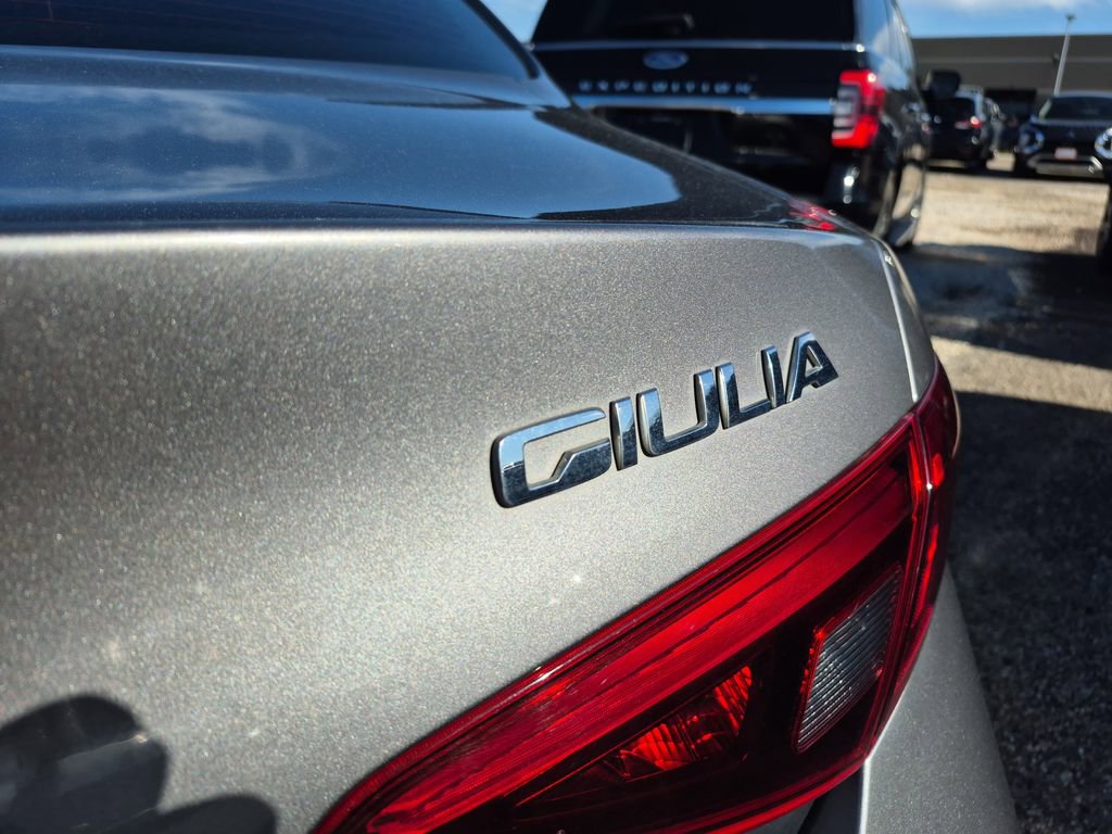 Used 2021 Alfa Romeo Giulia Ti image 27