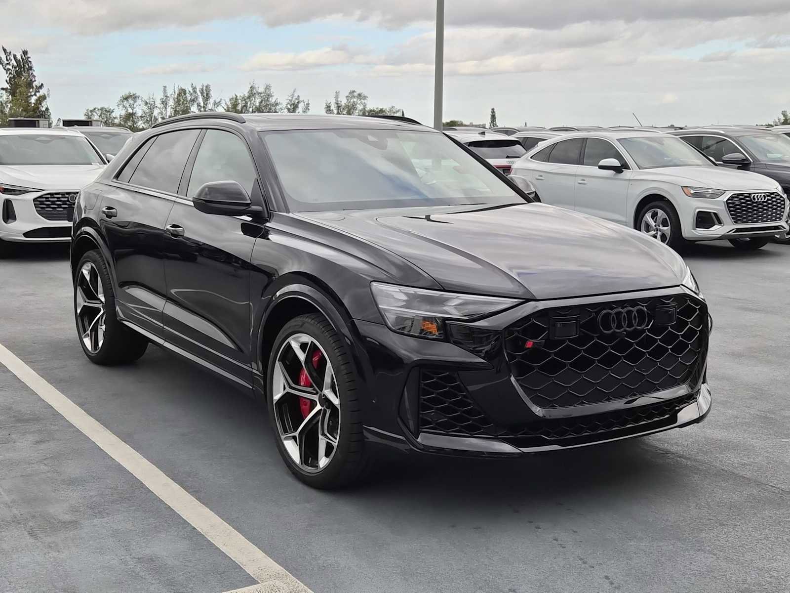 New 2026 Audi RS Q8 performance image 8