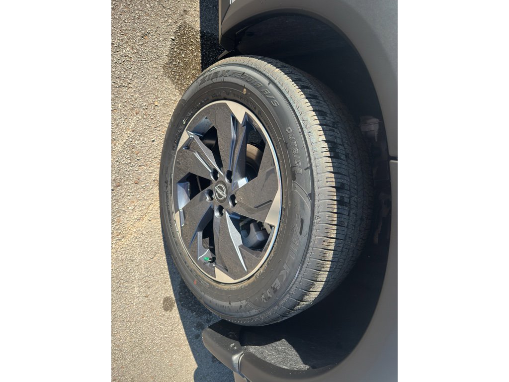 New 2026 Nissan Rogue SV image 25