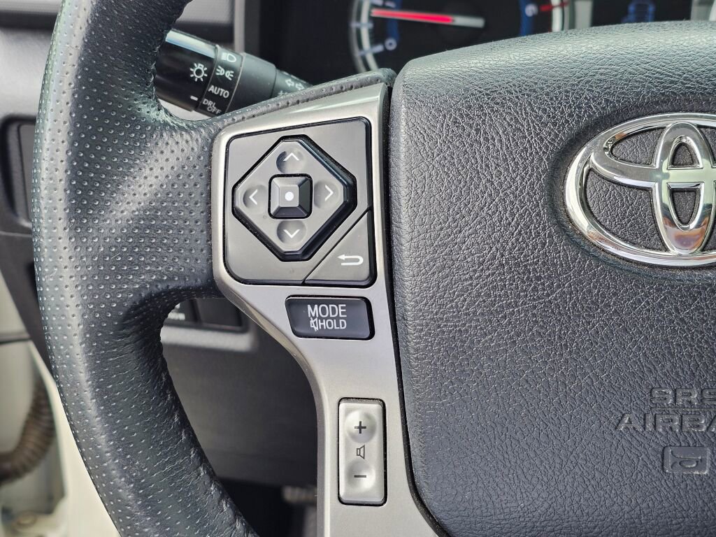 Used 2019 Toyota 4Runner Limited AWD/4WD image 32