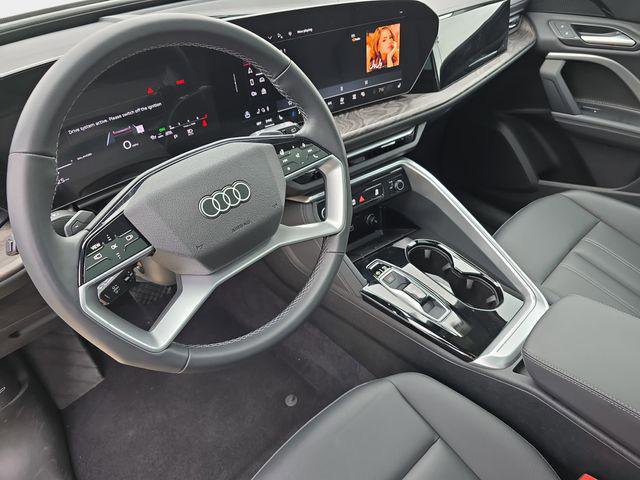 Certified 2025 Audi Q5 Premium w/ Convenience Package AWD/4WD image 19