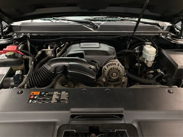 Used 2014 Cadillac Escalade Luxury image 11