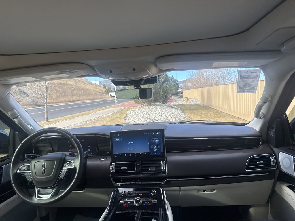 Certified 2024 Lincoln Navigator Black Label image 28