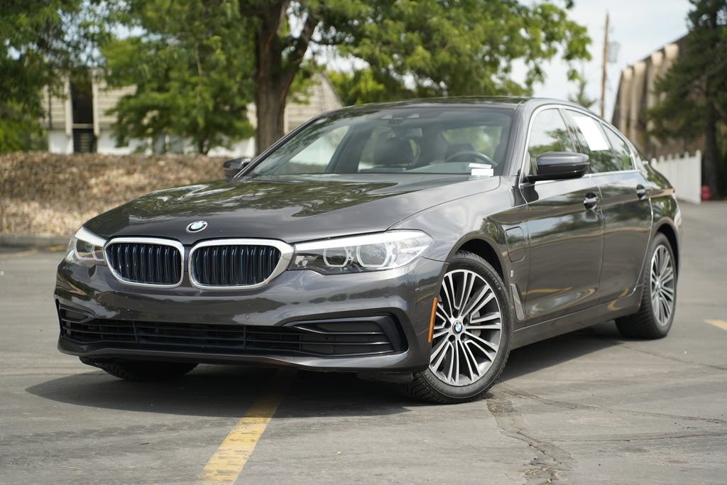 Used 2019 BMW 530e xDrive w/ Convenience Package