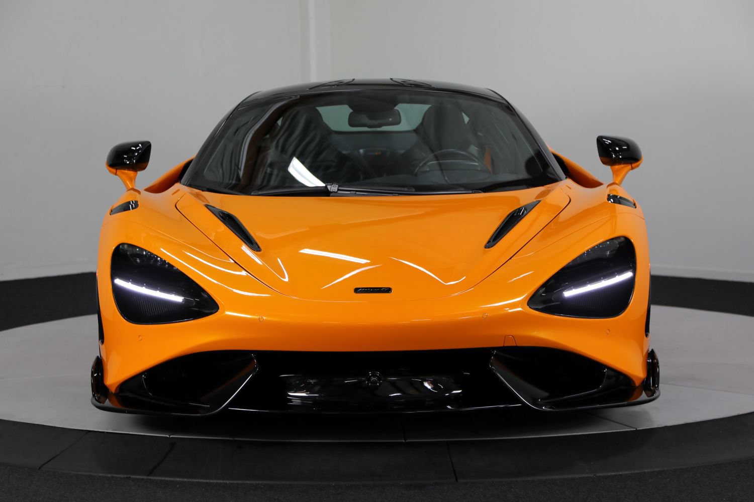 Used 2021 McLaren 765LT RWD image 11
