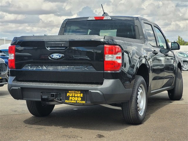 New 2025 Ford Maverick XL image 4