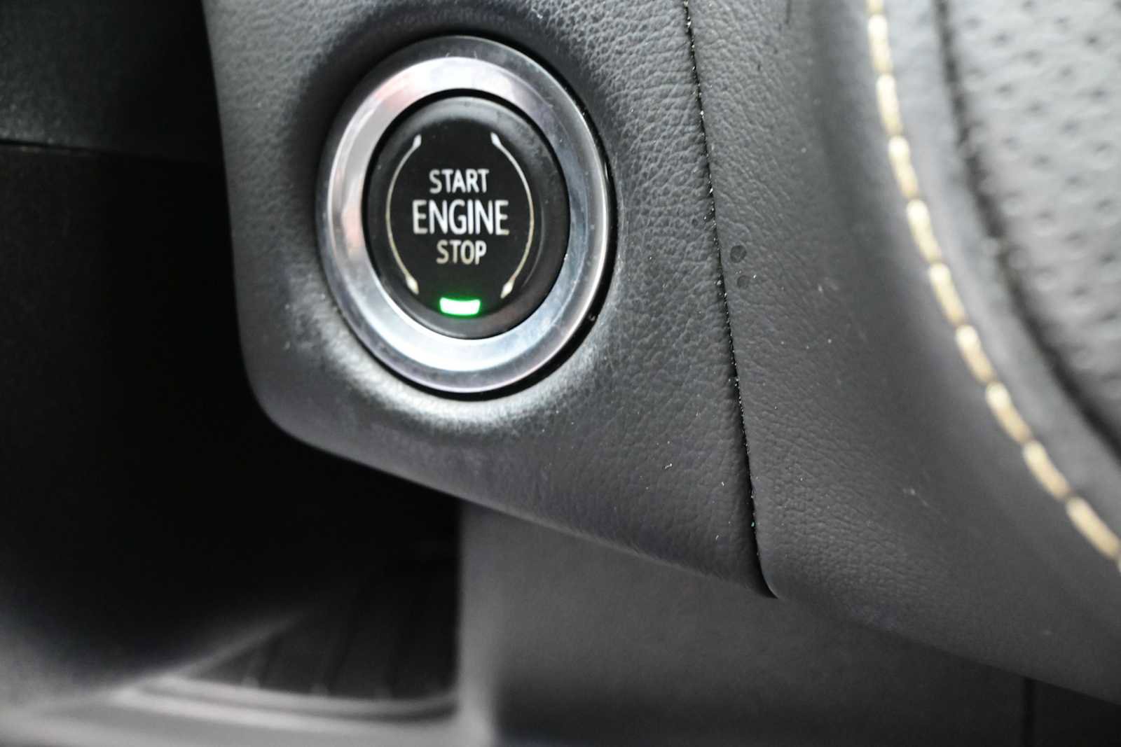 Used 2021 Chevrolet Tahoe Premier w/ Premium Package AWD/4WD image 23