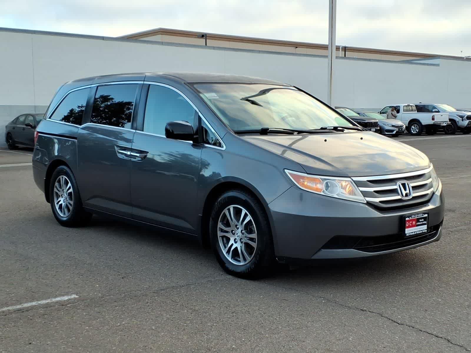 Used 2013 Honda Odyssey EX image 3